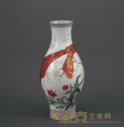 民国 粉彩花卉包袱锦橄榄瓶 高28cm